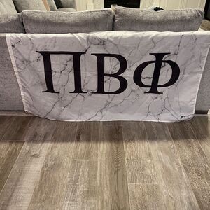 Pi Beta Phi Marbled banner/flag